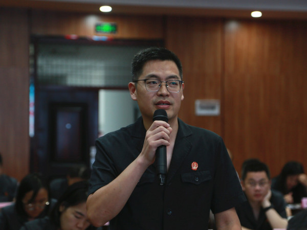刘延超.jpg